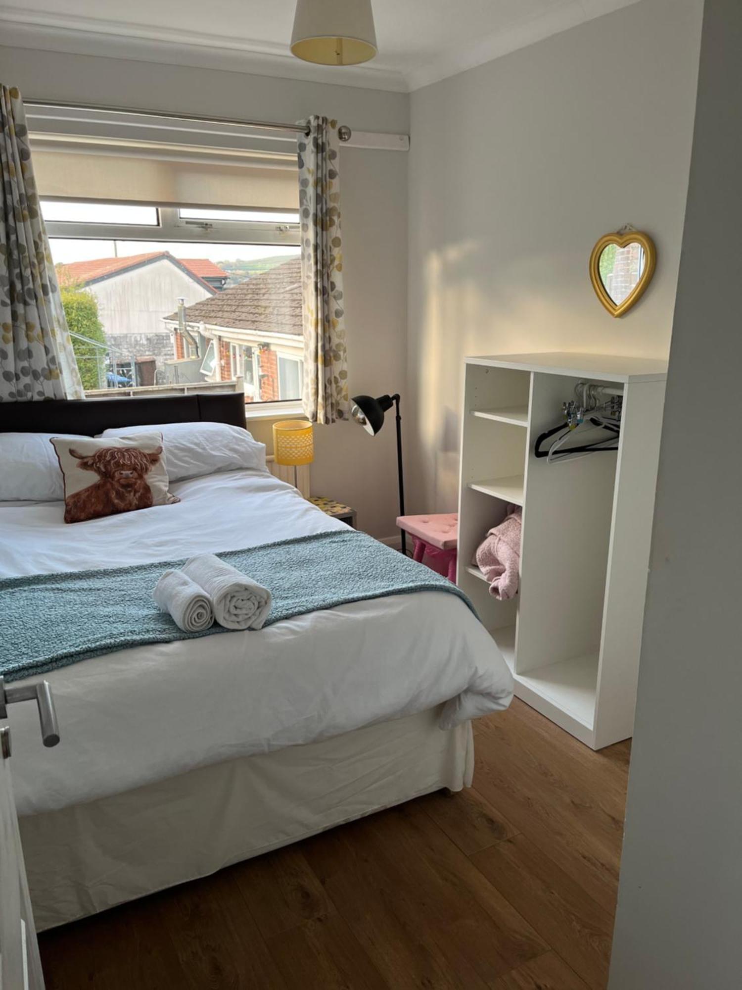 Bellevue Bungalow - Comfortable Home With Amazing Views Belfast Bagian luar foto