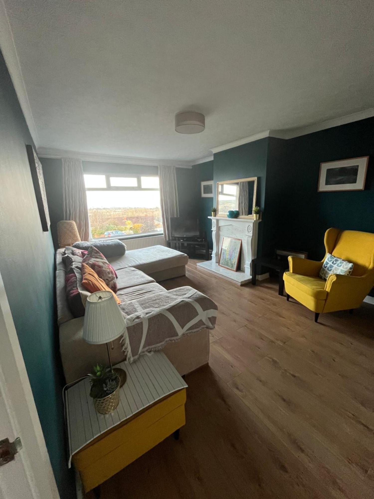 Bellevue Bungalow - Comfortable Home With Amazing Views Belfast Bagian luar foto